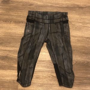 Athleta Be Free Kickers Crop Leggings